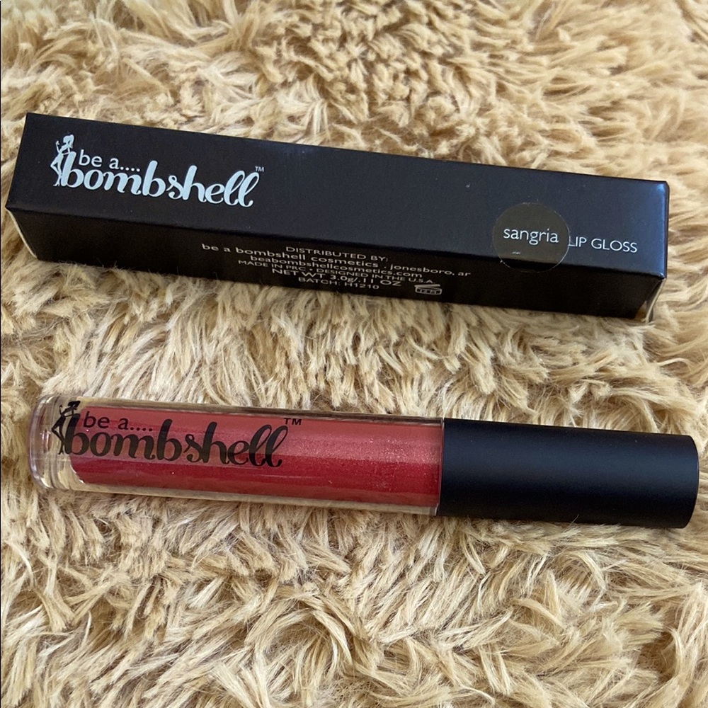 Be a bombshell lip gloss in shade sangria
